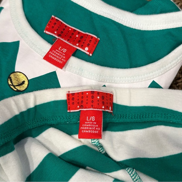 Women’s Large holiday Elf Pajama set - Picture 8 of 10